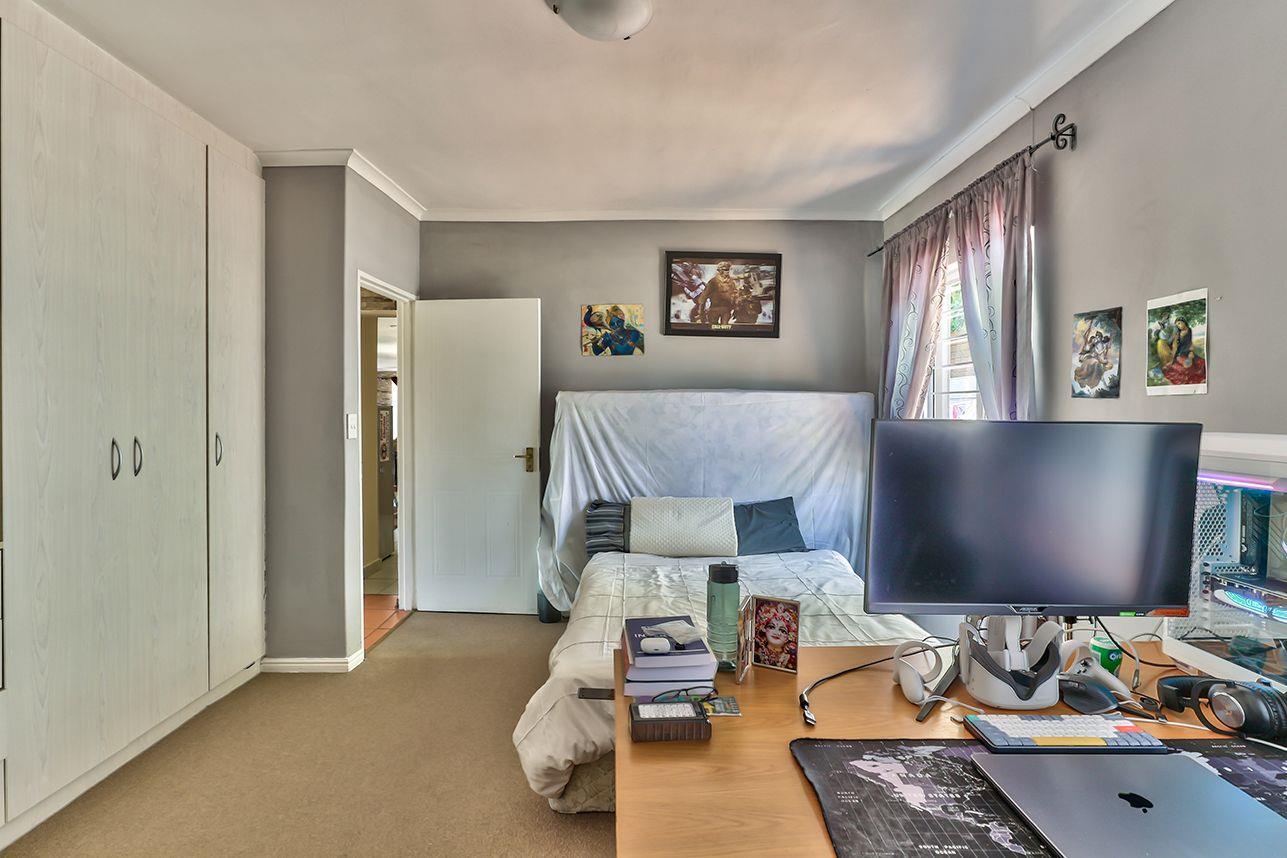5 Bedroom Property for Sale in Milnerton Ridge Western Cape
